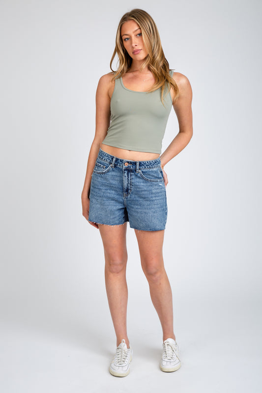 TOMBOY DENIM SHORT - MEDIUM INDIGO