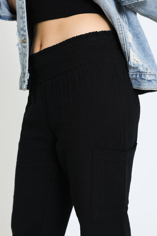 SMOCKED JOGGER W/ SIDE POCKETS - BLACK