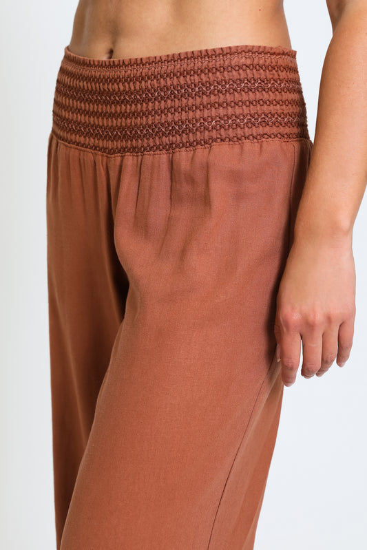 WIDE SMOCKED BOARDWALK PANT - RUST