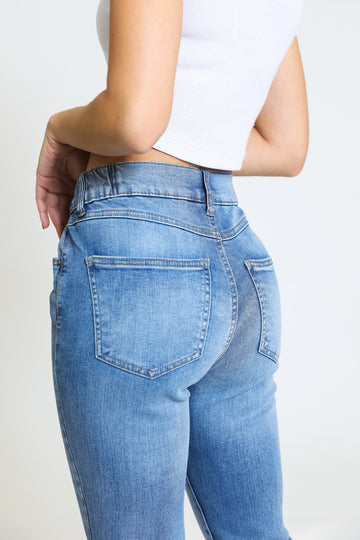 Vintage Reunion Retro Curve Mom Jeans - Azure Wash