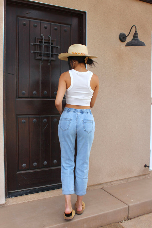 High Rise Pull On Cropped Jeans - Antique Beauty