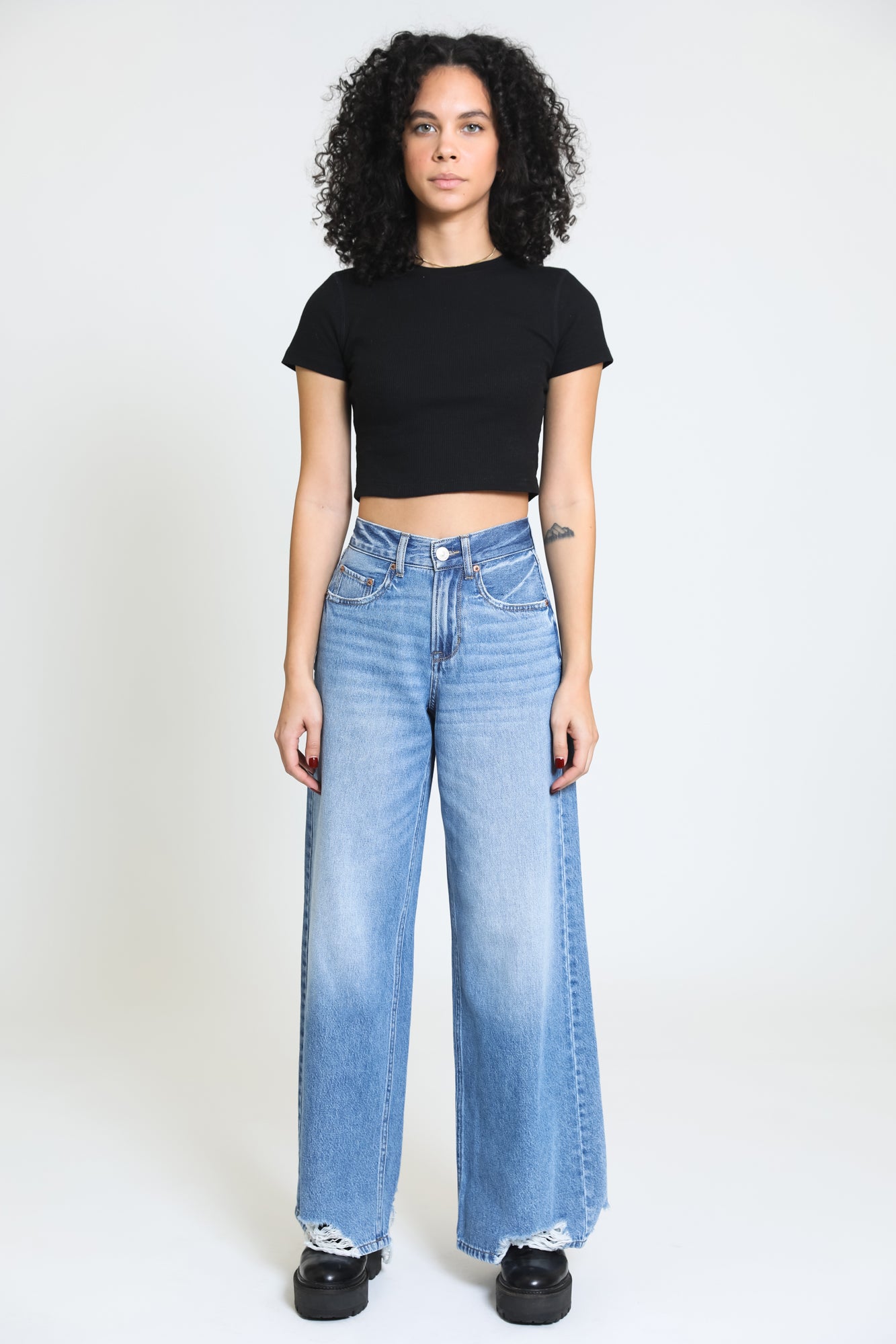 Alexa Raw Hem High Rise Jeans - Medium Wash