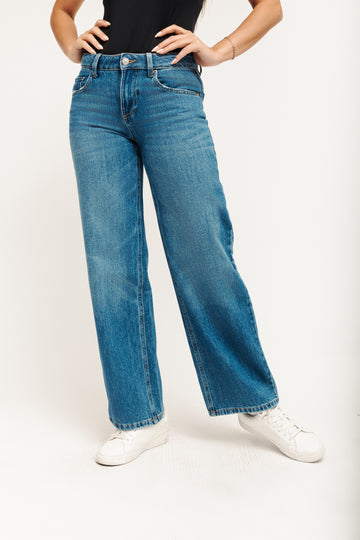 Low Rise Loose Straight Jeans - Medium Blue